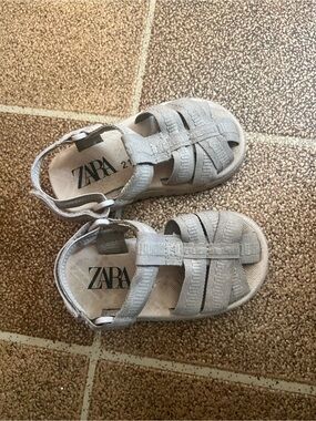 Zara Kids Light Beige Woven Fisherman Sandals